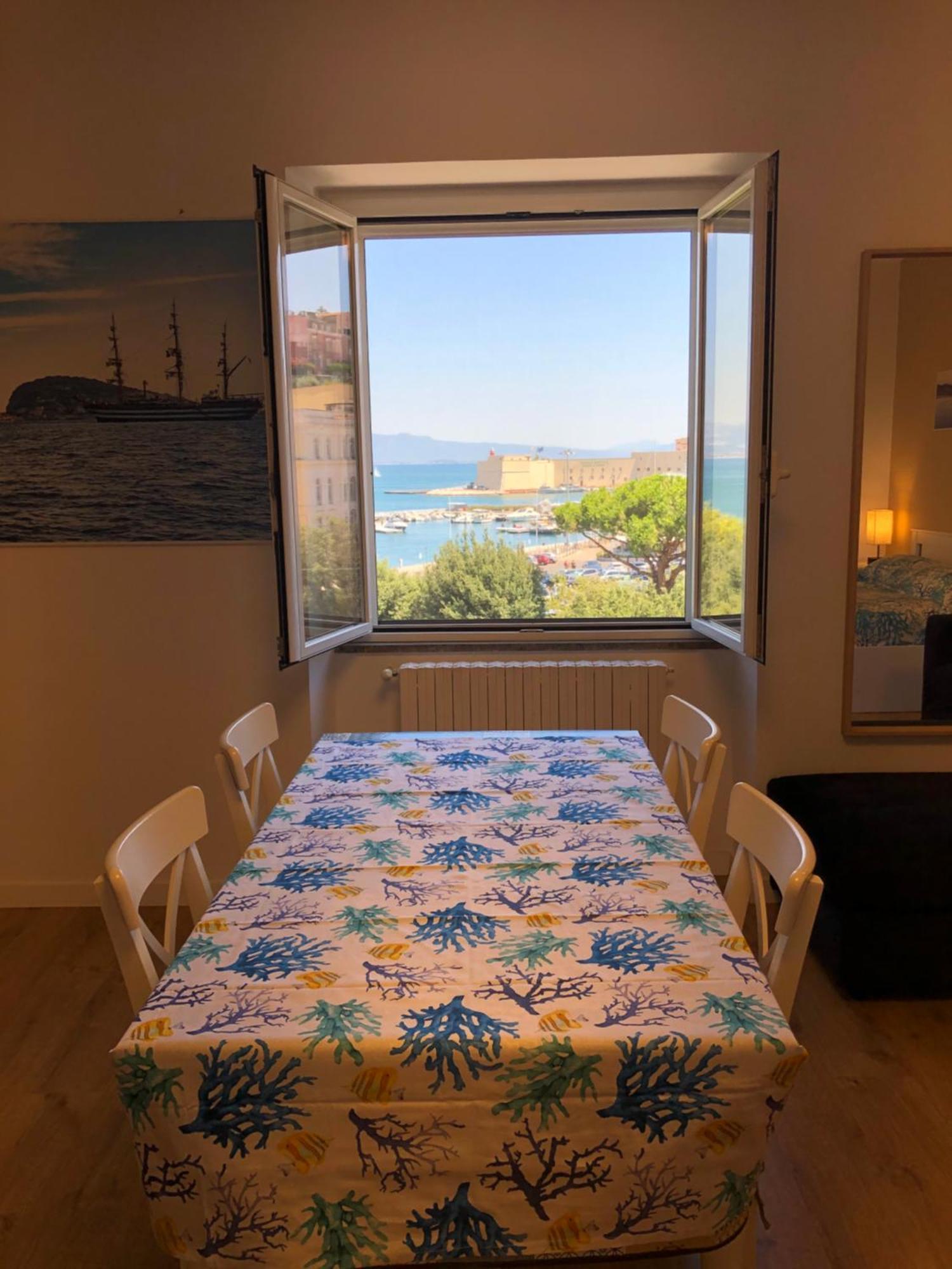 La Finestra Sul Mare Apartment Gaeta Exterior photo